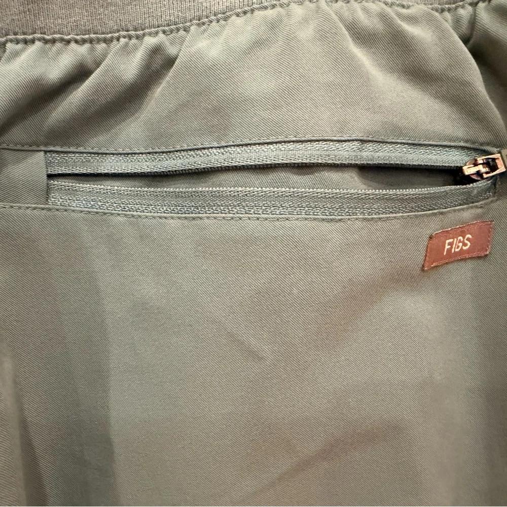 FIGS Technical Collection Scrub Pants Large Teal‎ Straight Leg Drawstring